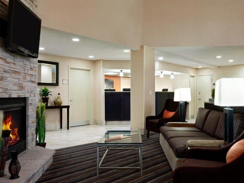 Hawthorn Suites Of Трой Экстерьер фото