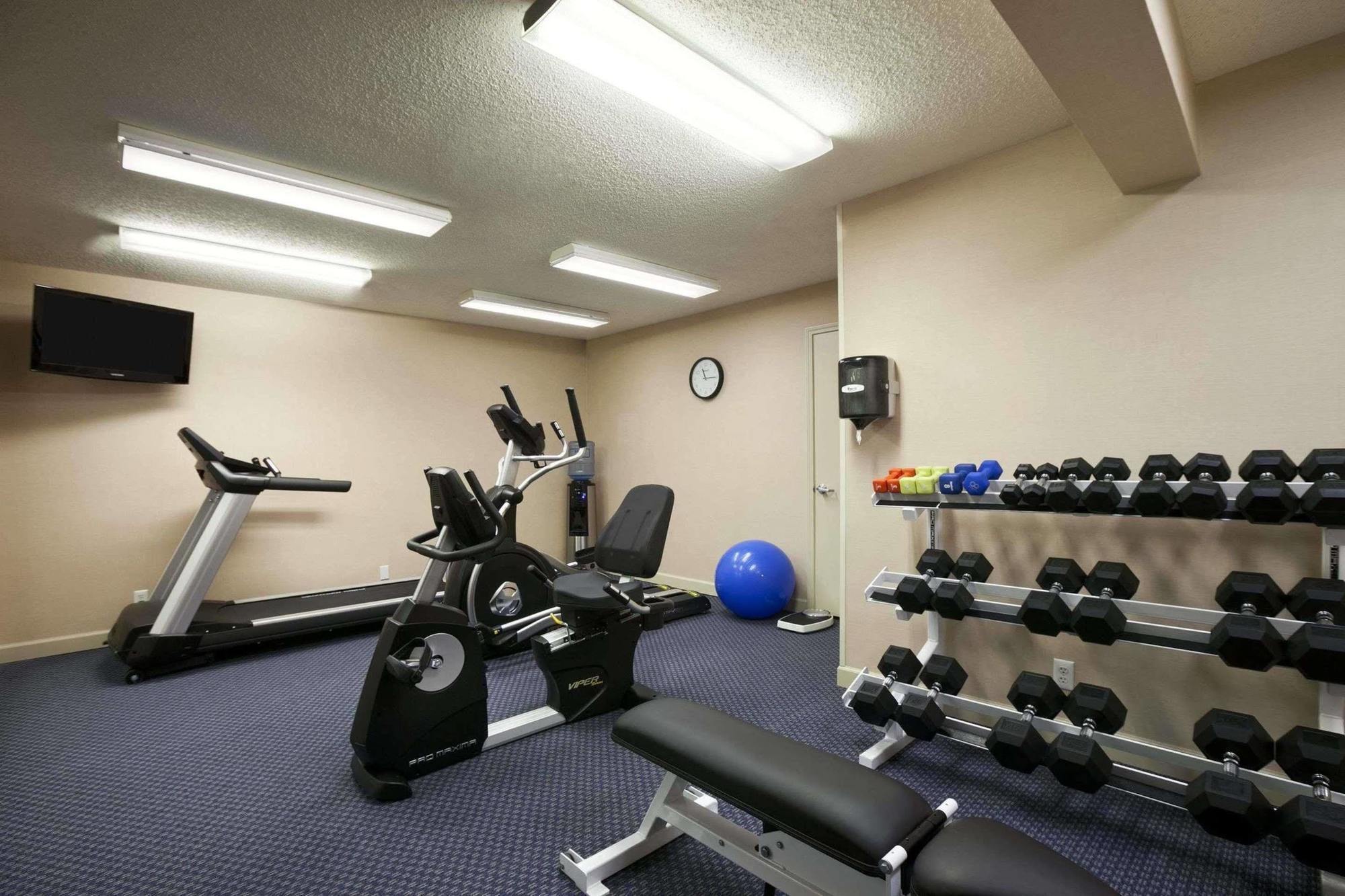 Hawthorn Suites Of Трой Экстерьер фото